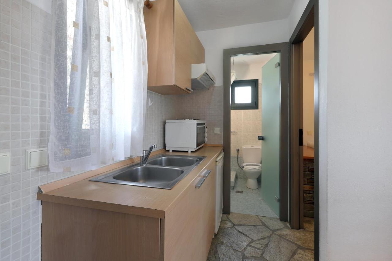 Maistrali Apartments ออร์โมส ปานากีอาส ภายนอก รูปภาพ