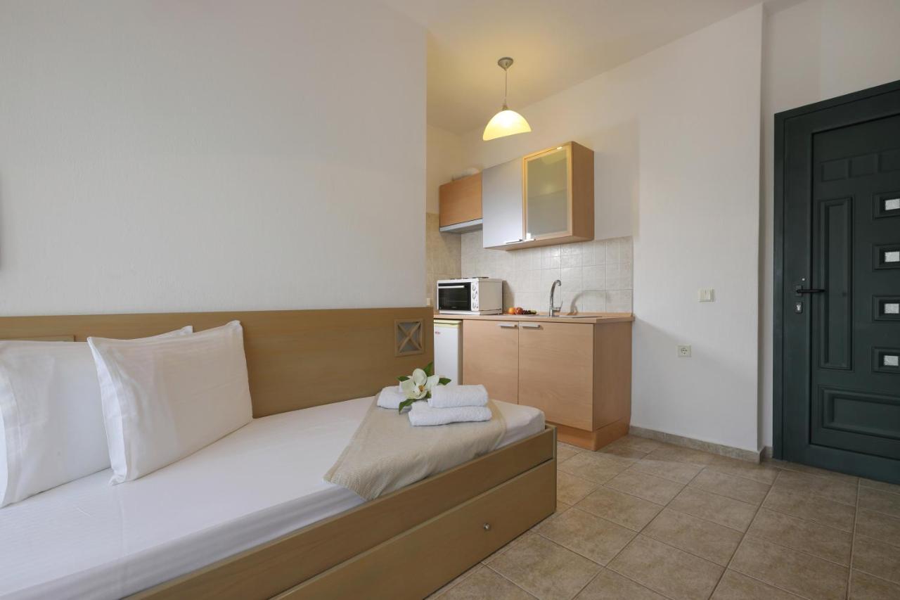 Maistrali Apartments ออร์โมส ปานากีอาส ภายนอก รูปภาพ