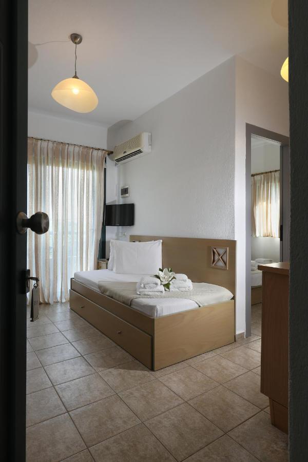 Maistrali Apartments ออร์โมส ปานากีอาส ภายนอก รูปภาพ