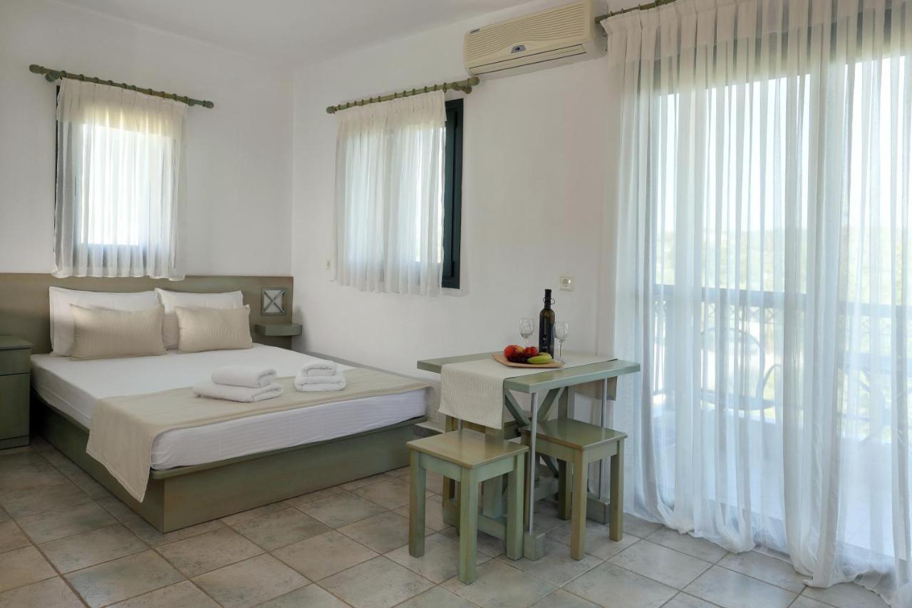 Maistrali Apartments ออร์โมส ปานากีอาส ภายนอก รูปภาพ