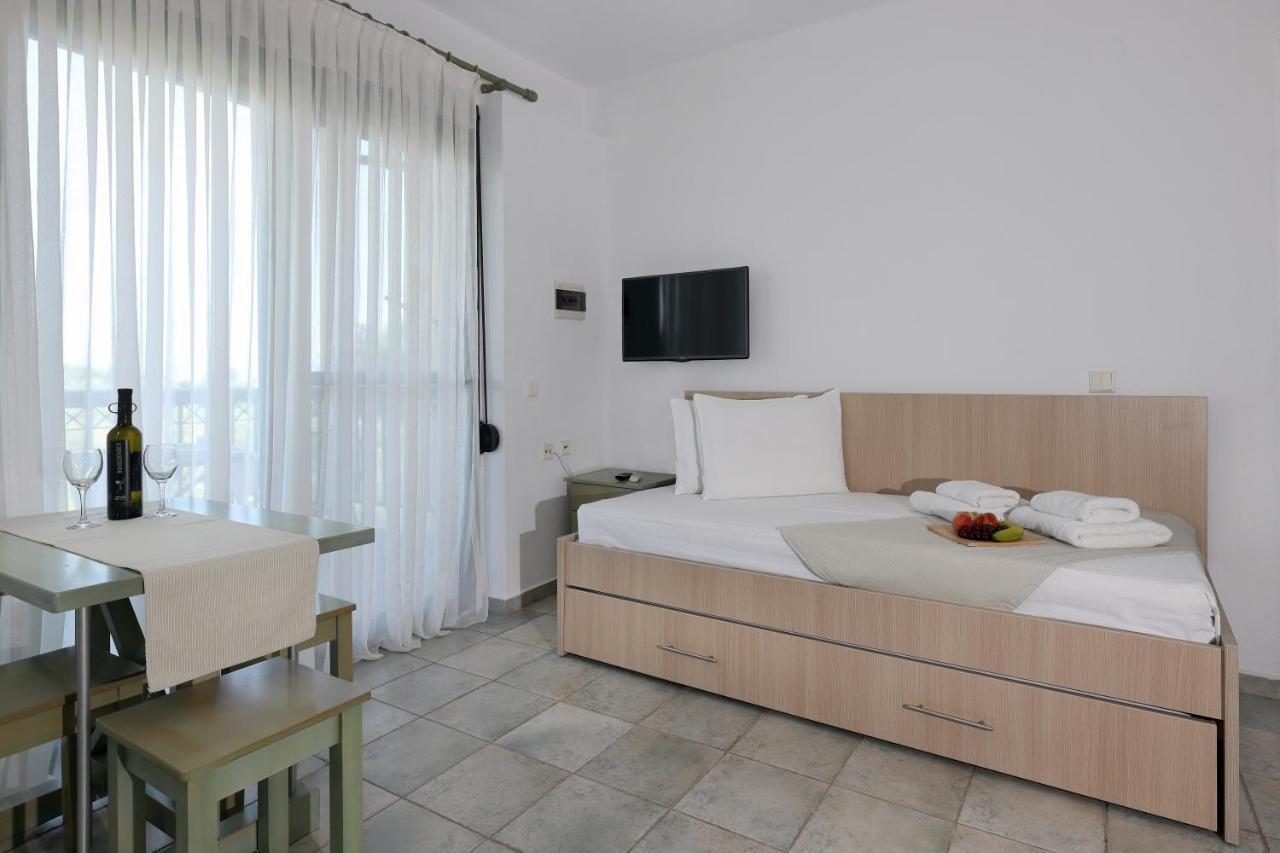 Maistrali Apartments ออร์โมส ปานากีอาส ภายนอก รูปภาพ