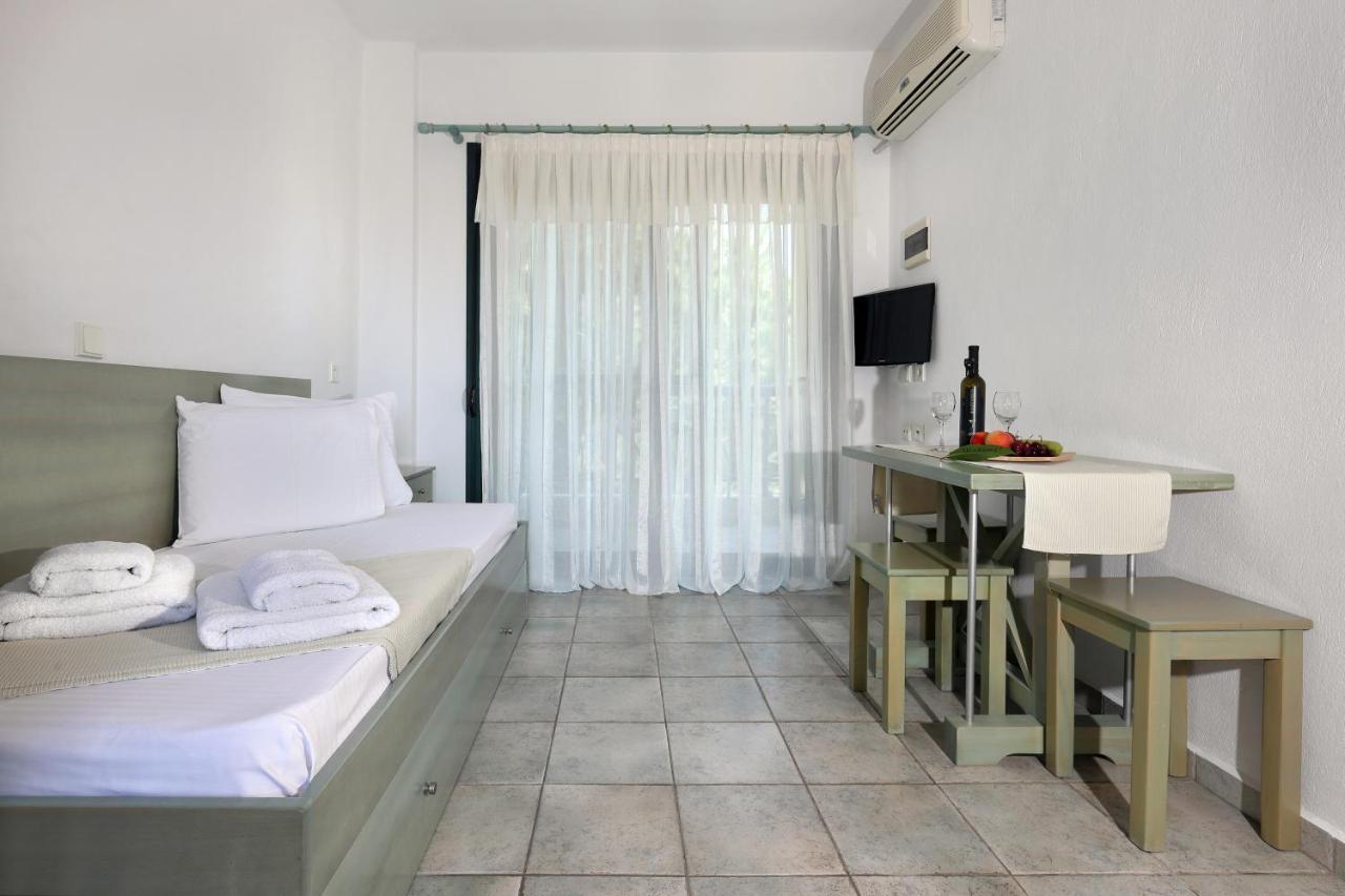 Maistrali Apartments ออร์โมส ปานากีอาส ภายนอก รูปภาพ